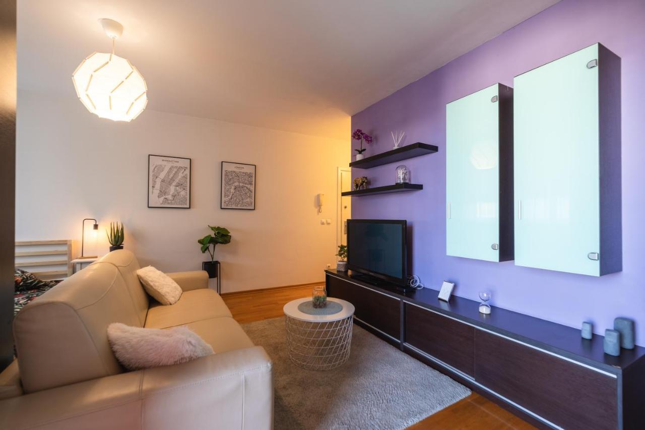 Flexible Selfcheckins 29 - Zagreb - Garage - Loggia - New - Apartments Repinc Kültér fotó