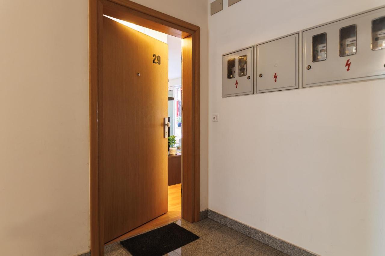 Flexible Selfcheckins 29 - Zagreb - Garage - Loggia - New - Apartments Repinc Kültér fotó